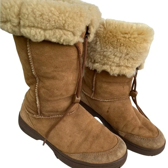 UGG | Shoes | Ugg Brown Suede Leather Fur Lined Mid Calf  display picture 2